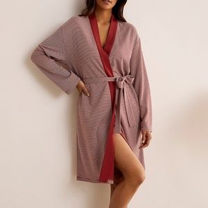 Eco-friendly burgundy and ecru stripes double-faced robe NWT